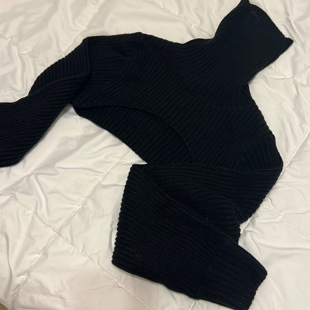 H&M Black Turtleneck Shrug